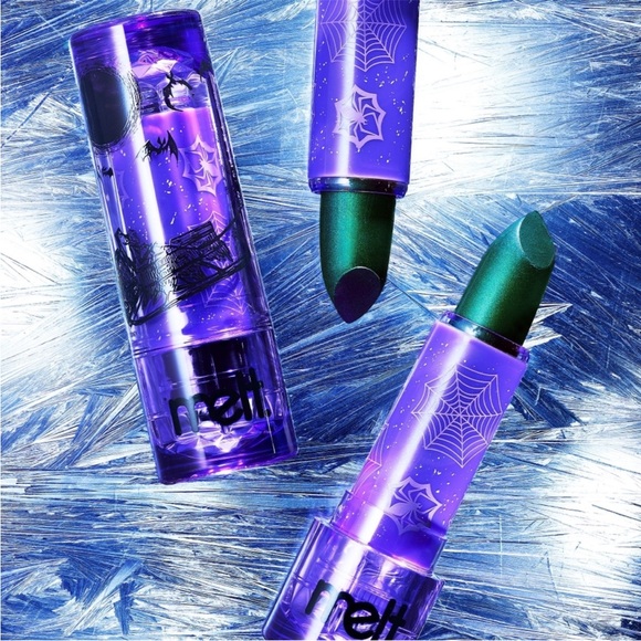 Melt Cosmetics Christmas Town Full Collection - Picture 3 of 11